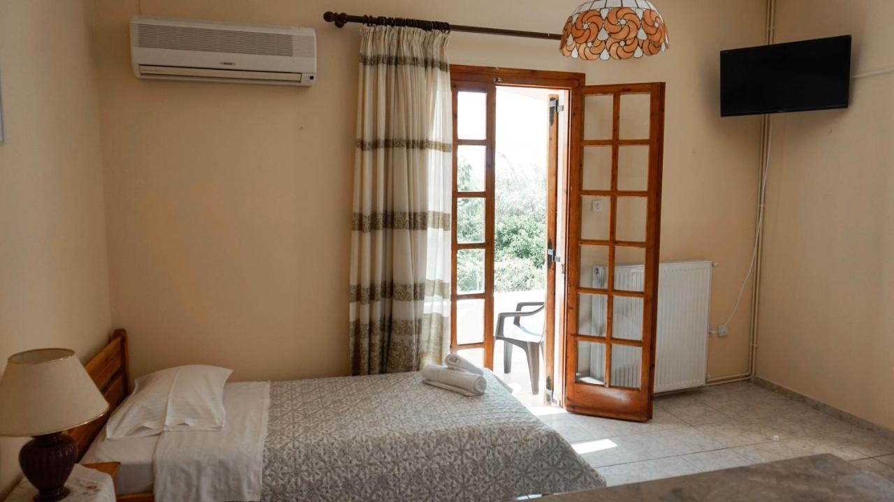 Soula Rooms Kini Esterno foto