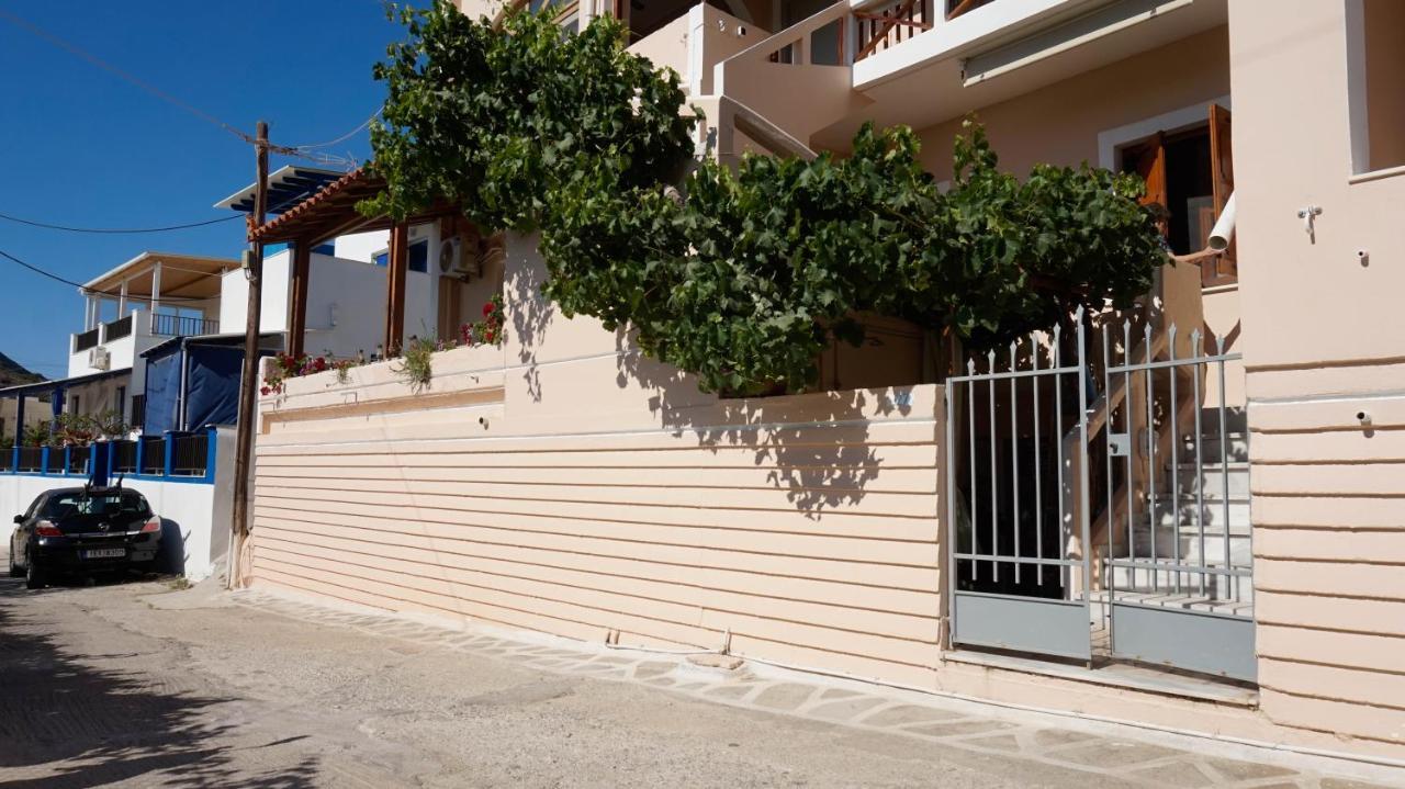 Soula Rooms Kini Esterno foto